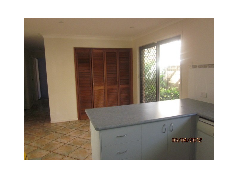 8 Felice Street, Daisy Hill QLD 4127