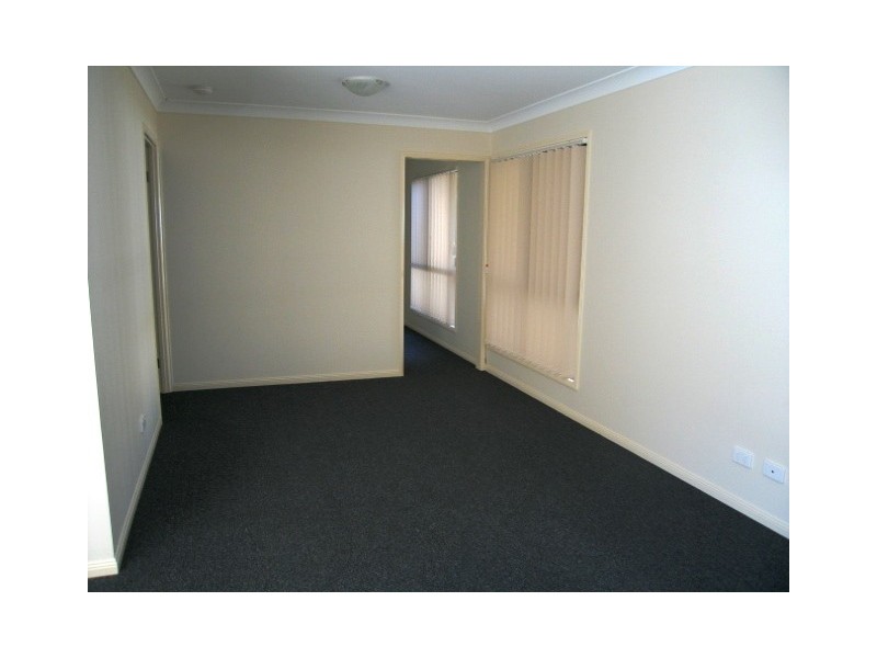 37 Aberdeen Crescent, Kuraby QLD 4112