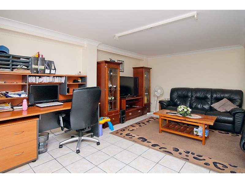 9 Alice Street, Kingston QLD 4114