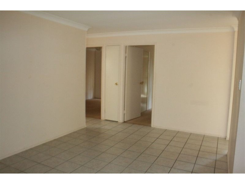 5 Caulfield Drive, Loganlea QLD 4131