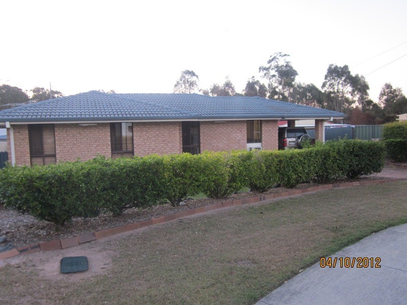 26 Regency Drive, Regents Park QLD 4118