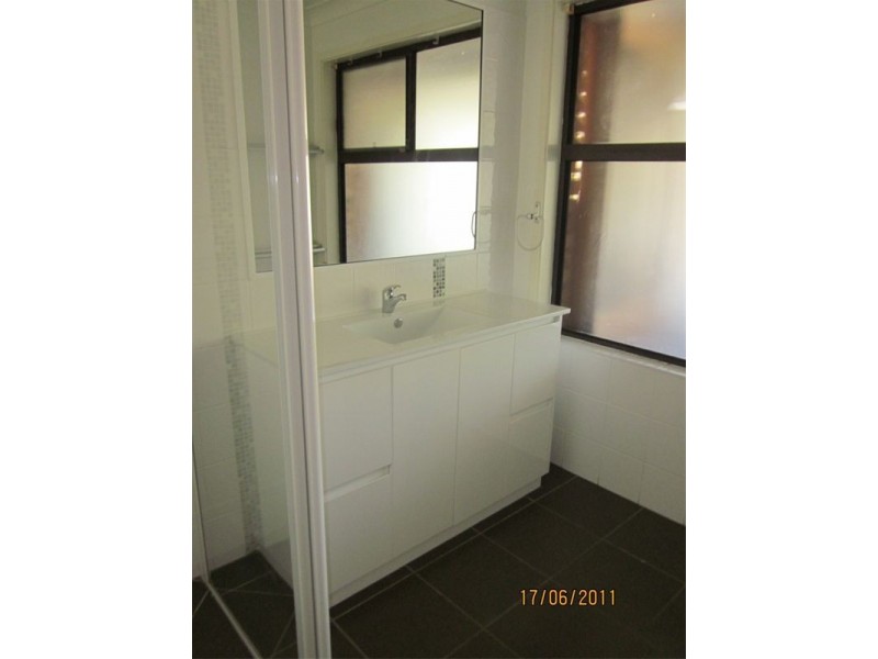 26 Regency Drive, Regents Park QLD 4118