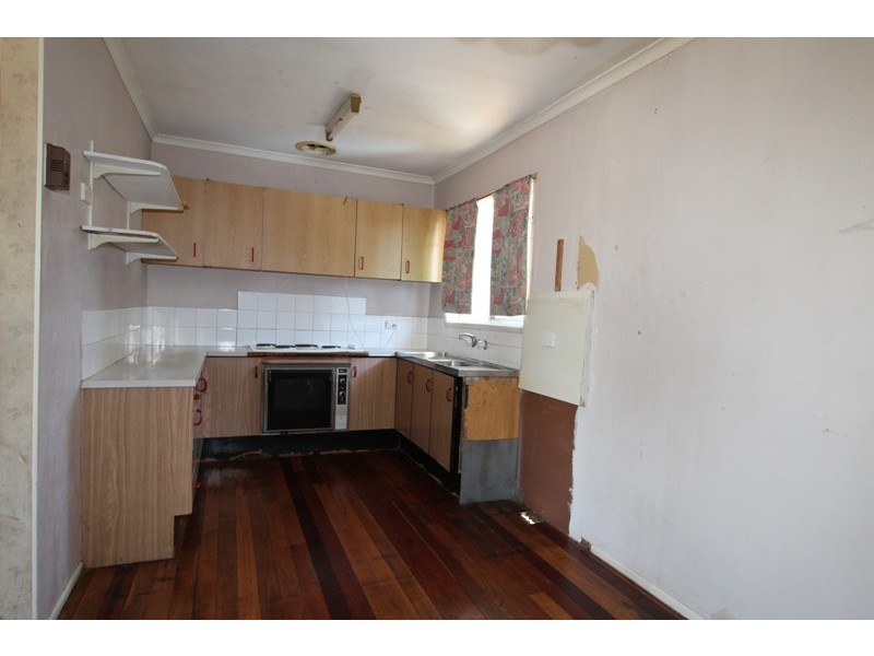 15 Attunga Street, Kingston QLD 4114