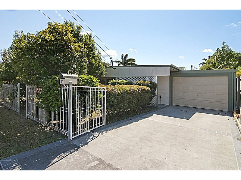 17 Woody Avenue, Kingston QLD 4114