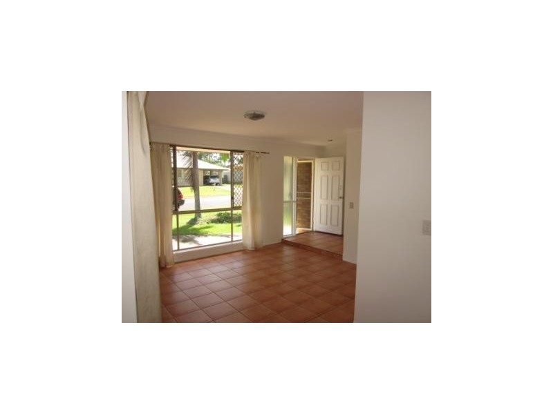 65 Barossa Street, Kingston QLD 4114