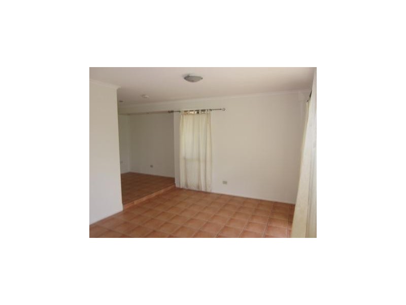 65 Barossa Street, Kingston QLD 4114