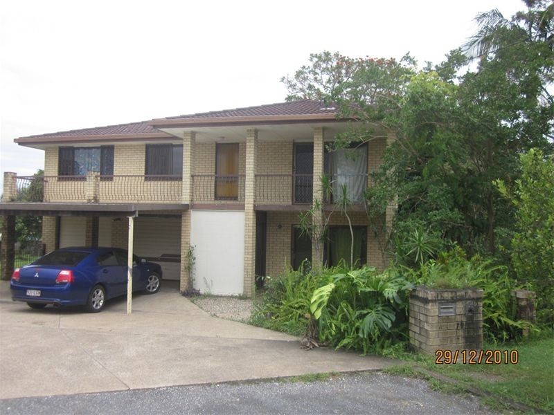 135 BARBARALLA DRIVE, Springwood QLD 4127