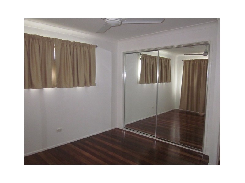135 BARBARALLA DRIVE, Springwood QLD 4127