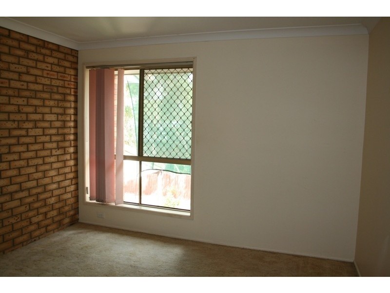 2/38 Charles Ave, Logan Central QLD 4114