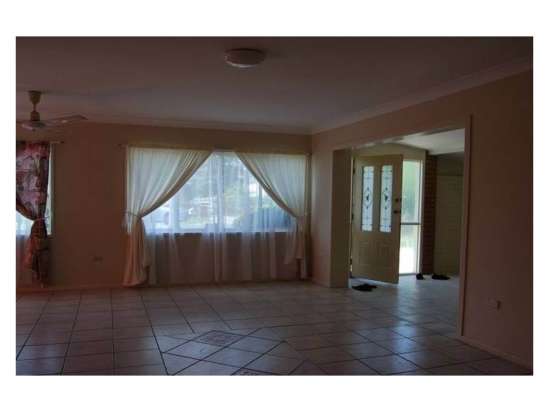 30 Edith Street, Kingston QLD 4114