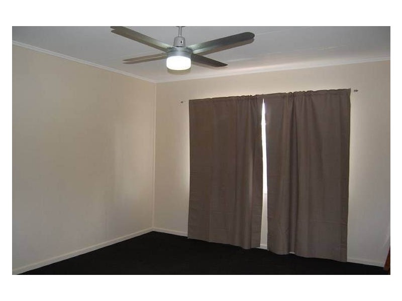 30 Edith Street, Kingston QLD 4114