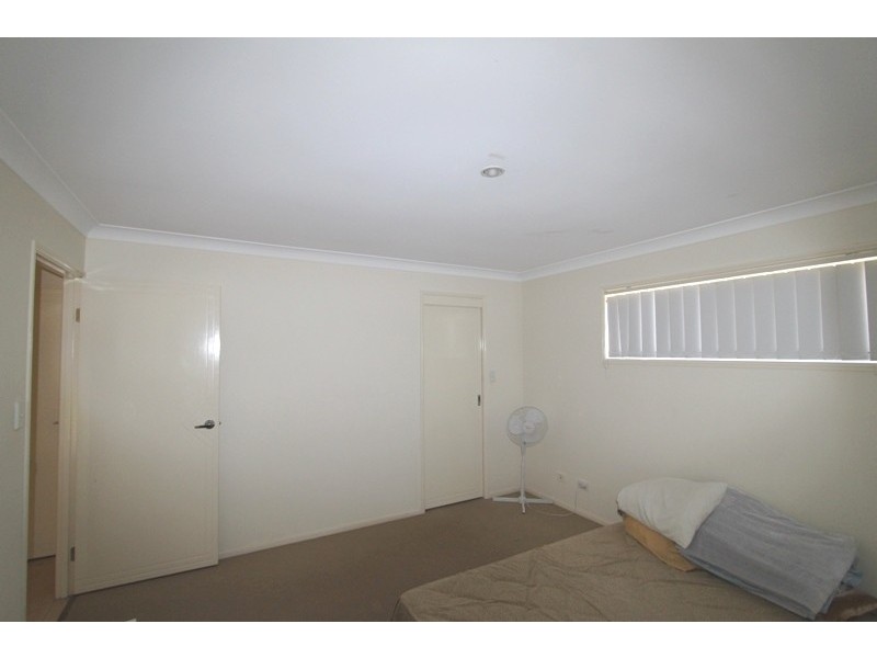 30 Naracoorte Place, Parkinson QLD 4115