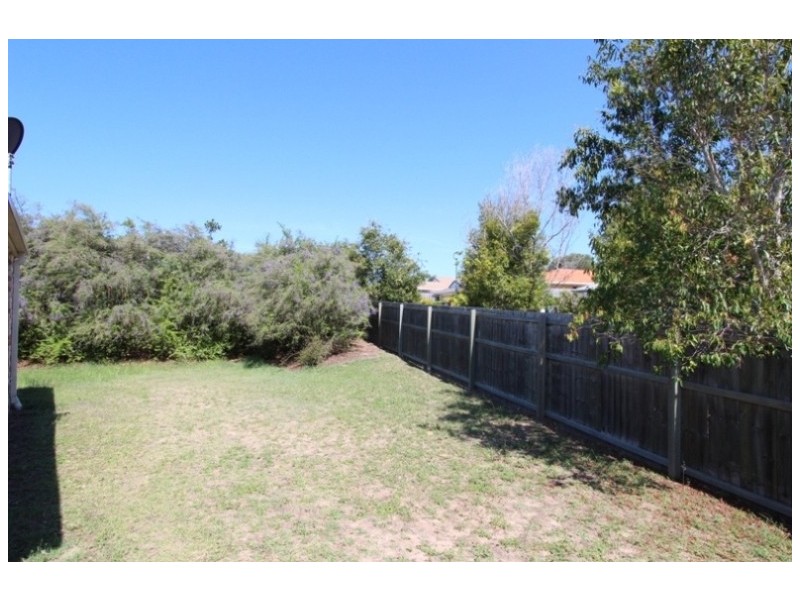 30 Naracoorte Place, Parkinson QLD 4115