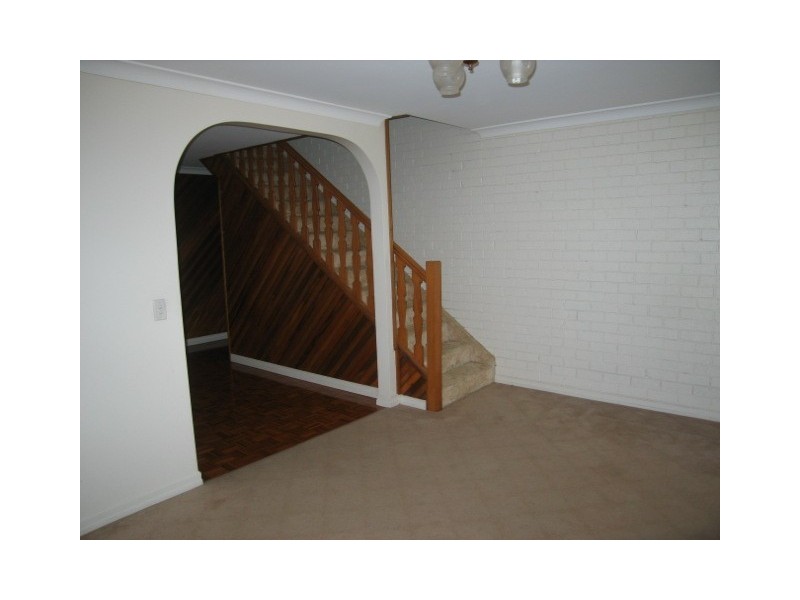 9/18 Defiance Road, Woodridge QLD 4114