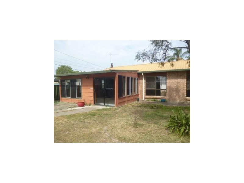 15 MERANTI STREET, Crestmead QLD 4132