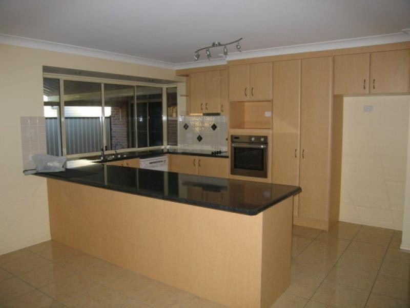 346 Kingston Road, Woodridge QLD 4114