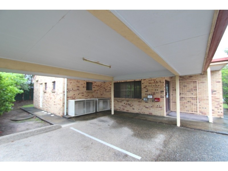 1  Yalumba Street, Kingston QLD 4114