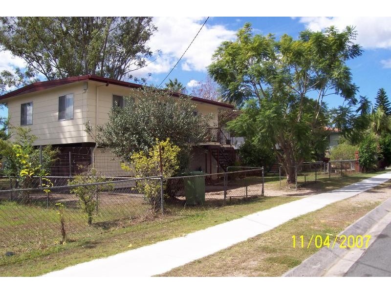 10 Maple Street, Kingston QLD 4114