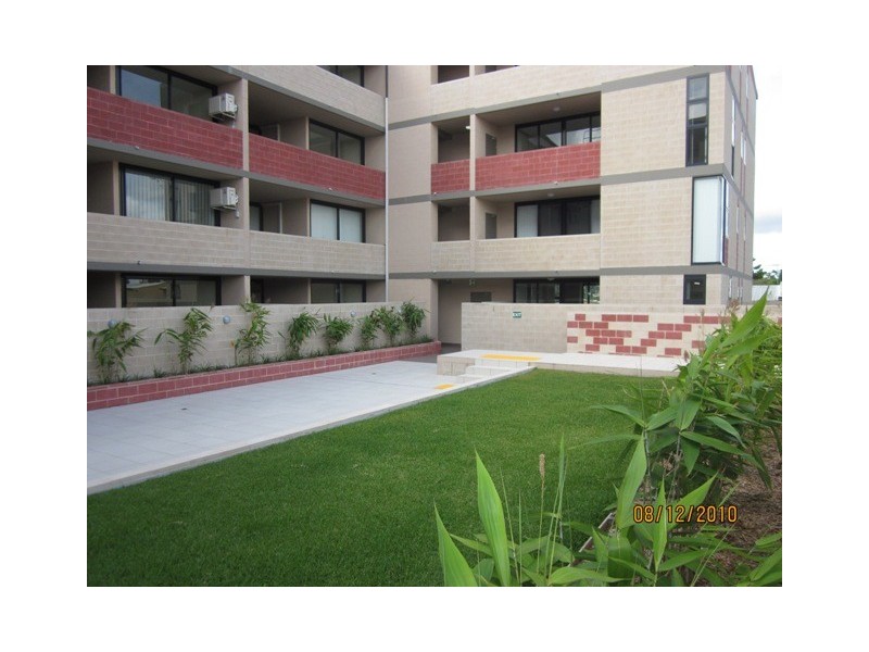 8/25 Blackwood Road, Logan Central QLD 4114