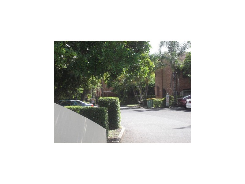 42/31 Defiance Rd, Woodridge QLD 4114