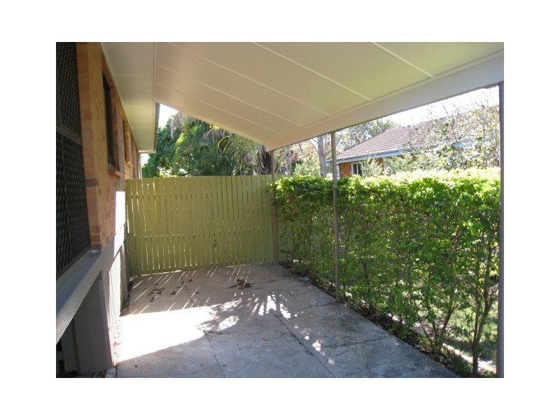 4   Albert Street, Woodridge QLD 4114