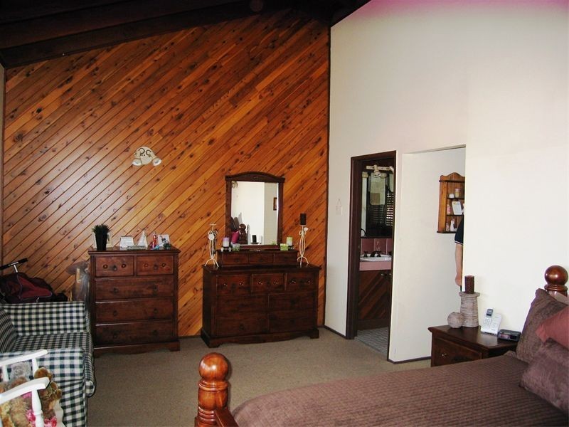 59  Coleman Crescent, Springwood QLD 4127