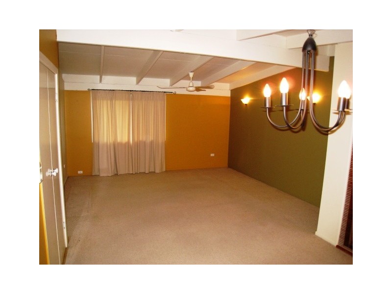 24  Magnolia Street, Daisy Hill QLD 4127