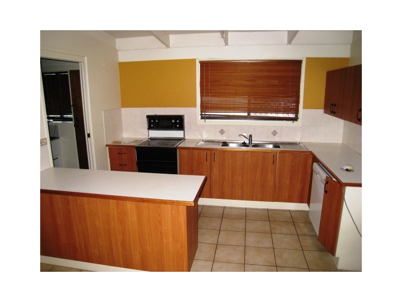 24  Magnolia Street, Daisy Hill QLD 4127