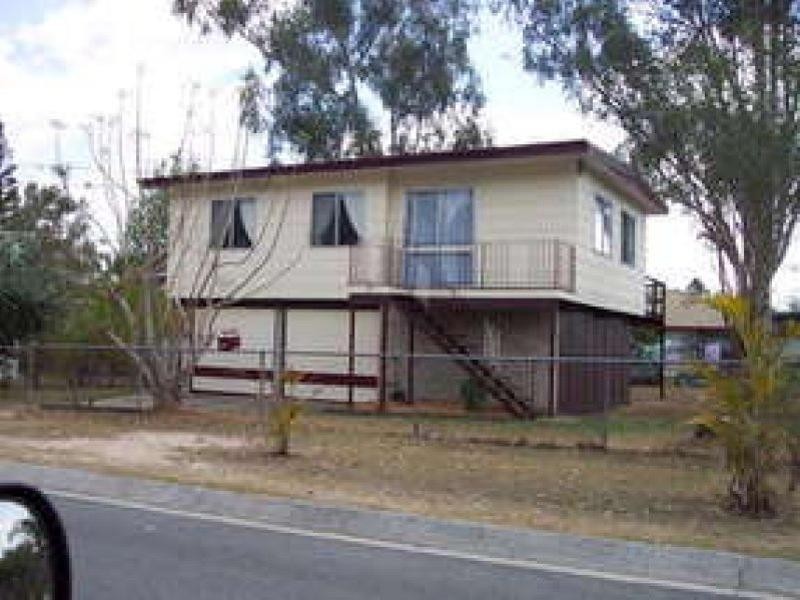 10  Maple Street, Kingston QLD 4114