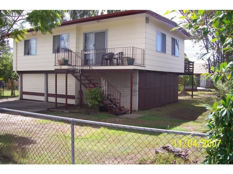 10  Maple Street, Kingston QLD 4114