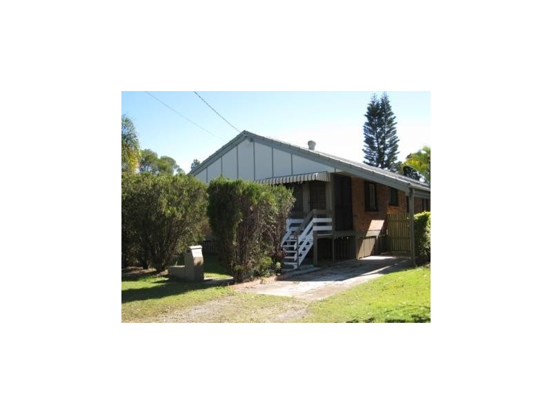 4 Albert Street, Woodridge QLD 4114