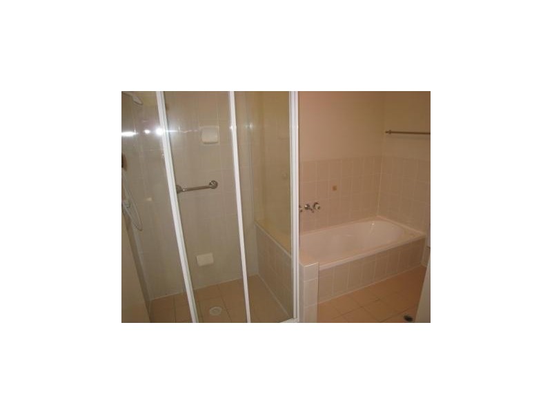 4 Albert Street, Woodridge QLD 4114