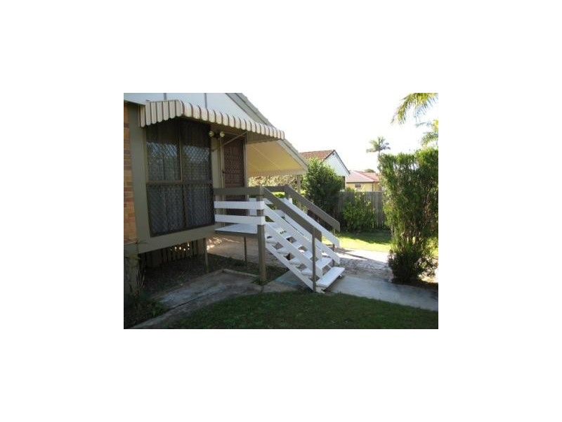 4 Albert Street, Woodridge QLD 4114