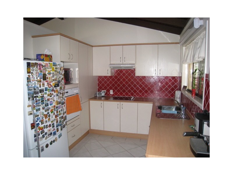 9  Canopus Court, Kingston QLD 4114