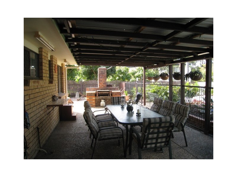 9  Canopus Court, Kingston QLD 4114