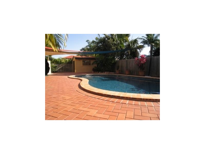 98  Stiller Drive, Kuraby QLD 4112