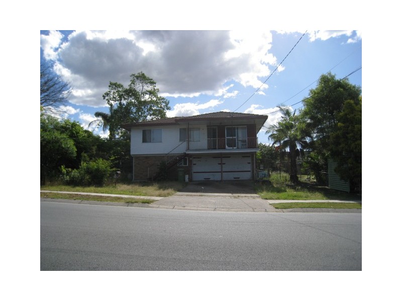 15  Attunga Street, Kingston QLD 4114