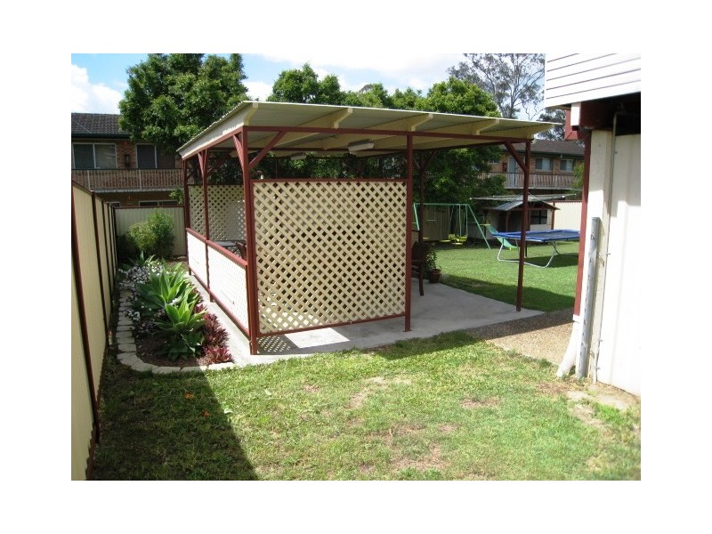 4 Kingston Court, Kingston QLD 4114