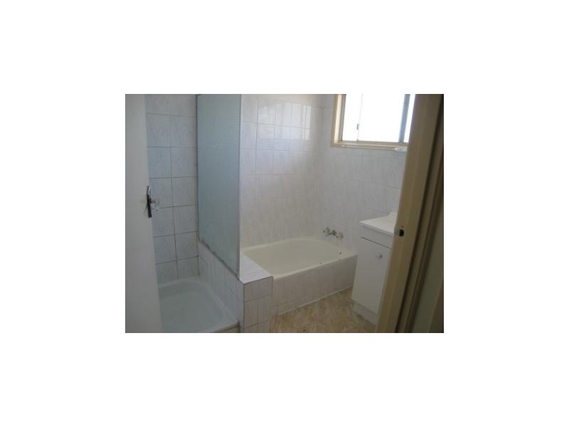 143  Station Road, Woodridge QLD 4114
