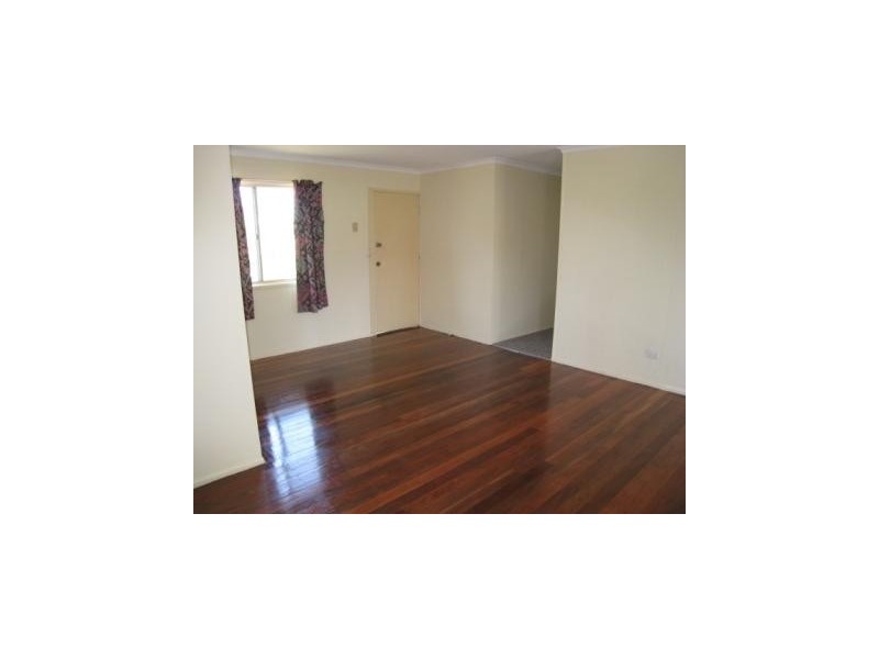 143  Station Road, Woodridge QLD 4114