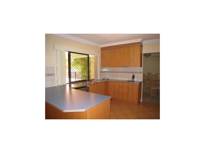 98  Stiller Drive, Kuraby QLD 4112