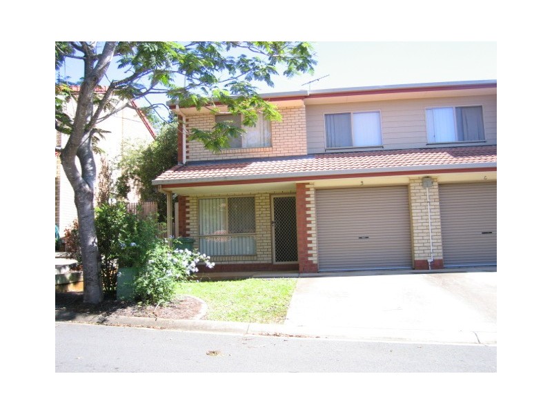 5/10  Diamond Street, Kingston QLD 4114
