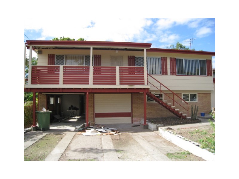 1 Balmoral Street, Kingston QLD 4114