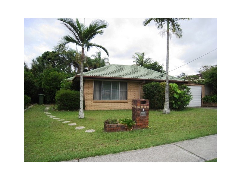 8   Caloola Drive, Springwood QLD 4127