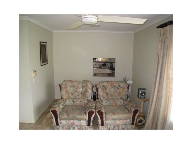 8   Caloola Drive, Springwood QLD 4127