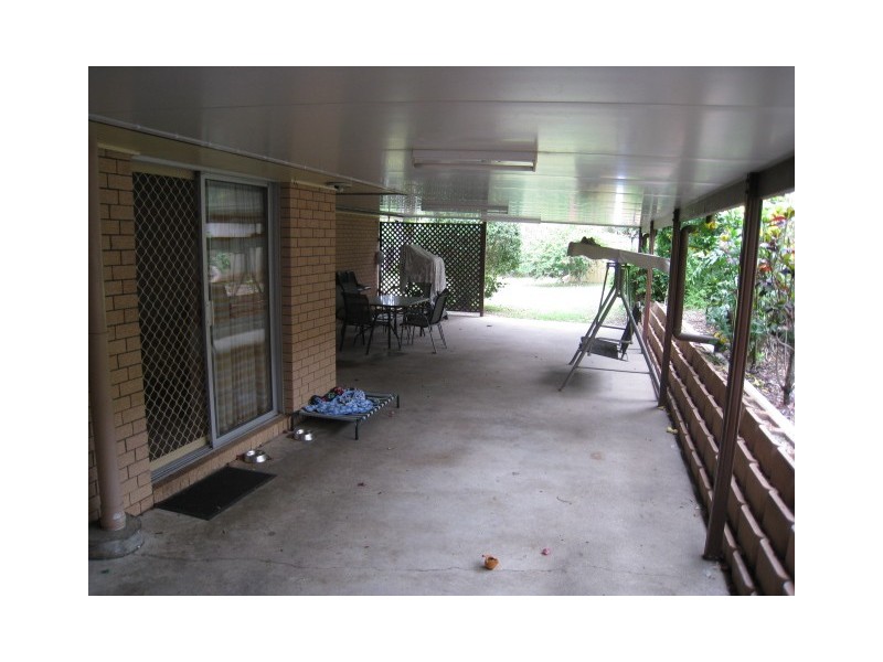 8   Caloola Drive, Springwood QLD 4127