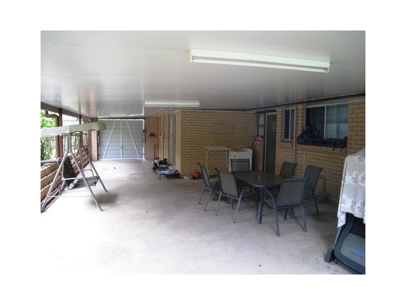 8   Caloola Drive, Springwood QLD 4127