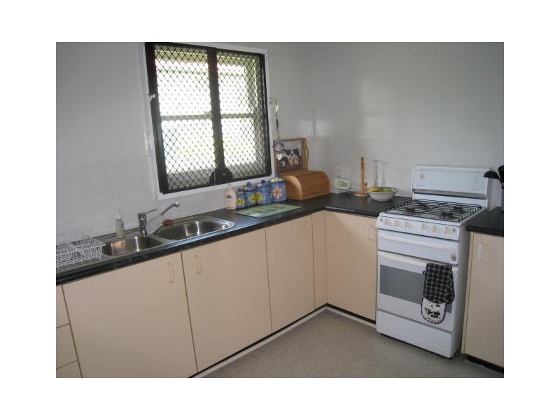 16 Madison Street, Woodridge QLD 4114