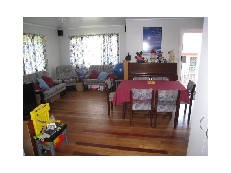 16 Madison Street, Woodridge QLD 4114