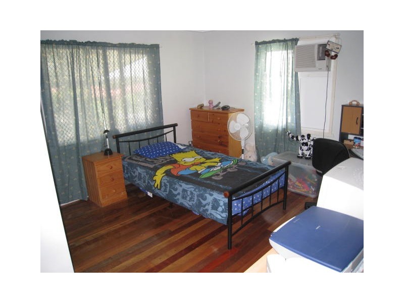 16 Madison Street, Woodridge QLD 4114